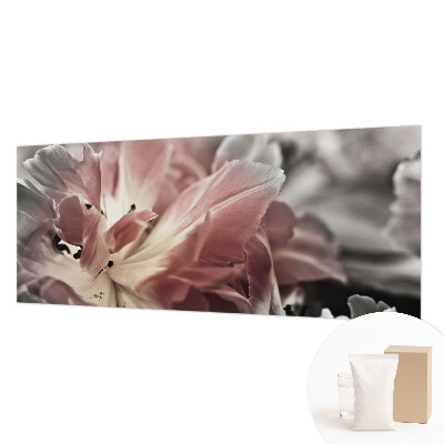 Photo wallpaper with a pastel floral design