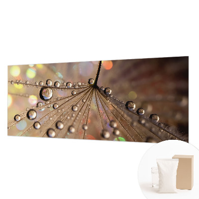 Wall mural with a pearl drops pattern