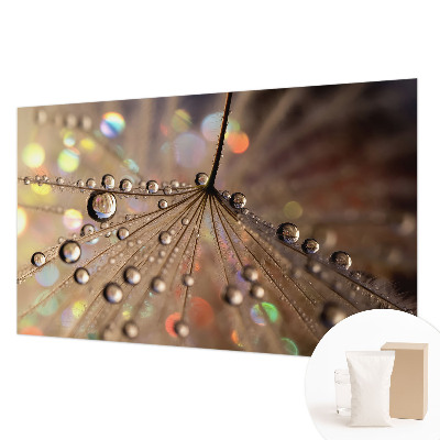 Wall mural with a pearl drops pattern