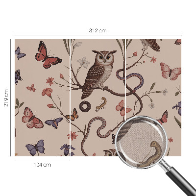 Self-adhesive photo wallpaper with an owl nature motif