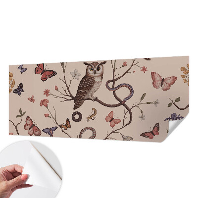 Self-adhesive photo wallpaper with an owl nature motif