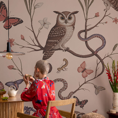 Self-adhesive photo wallpaper with an owl nature motif