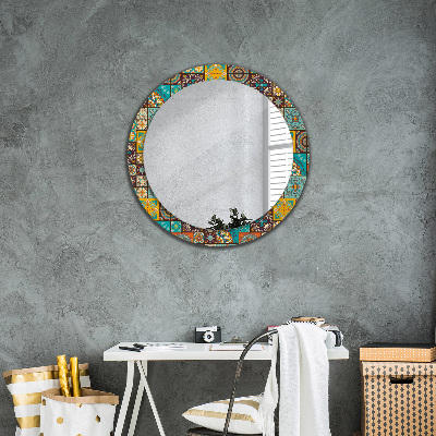 Round mirror print Arabic pattern