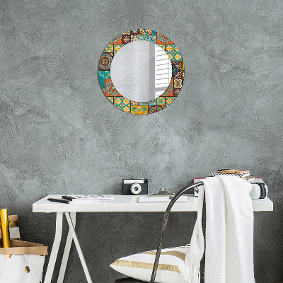 Round mirror print Arabic pattern