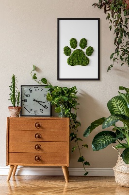 Moss wall art Paw print