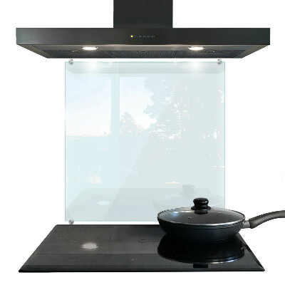 Glass splashback transparent