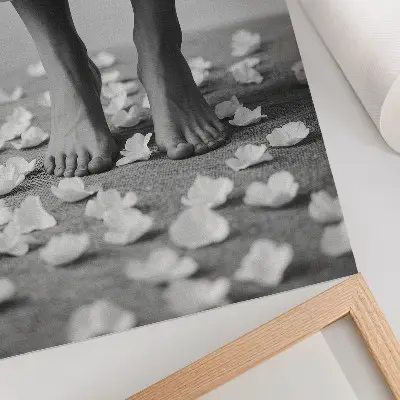 Poster elegance black and white petals peace design