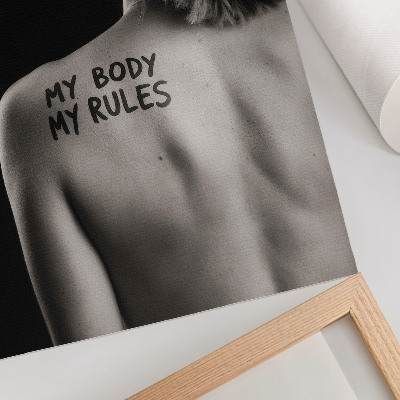 Poster Black and white elegance with a strong message