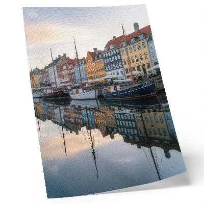 Poster Colorful buildings charmingly reflected in the water