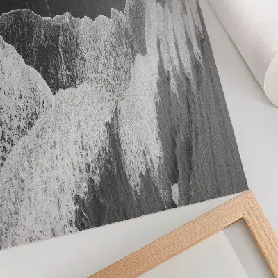 Photo canvas black and white waves on a quiet sandy beach