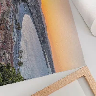 Photo canvas city view at sunset over the sea