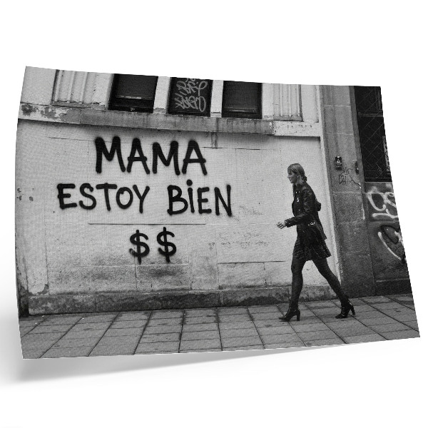 Photo canvas Contrasting urban scene with black and white graffiti