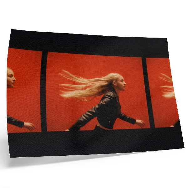 Poster Three shots of running, red background, modern energy