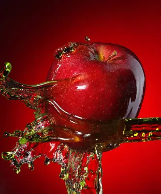 Fabric roller blind red apple in the depths design