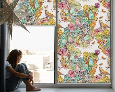 Roller blind with a colorful nature pattern