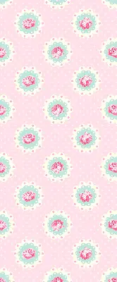 Fabric roller blind with roses pattern