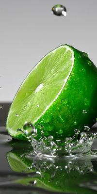 Roller blind for large window Limes in water
