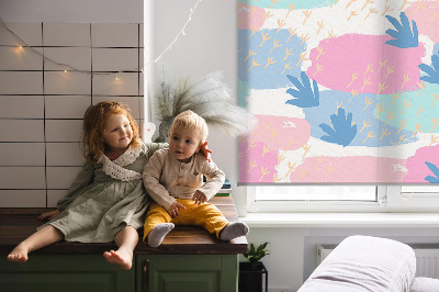 Roller blind for large window Traces on a colored background