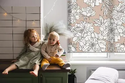 Fabric roller blind with drawn flowers design