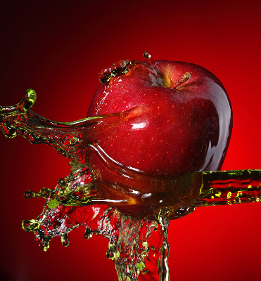 Fabric roller blind An apple doused with water