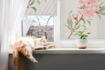Modern roller blind with pink flower pattern