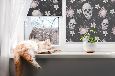 Blackout roller blind Skulls among flowers