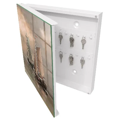 Sea sailboats Key cabinet