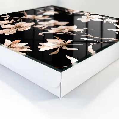 Wall mounted key box with cream flower design