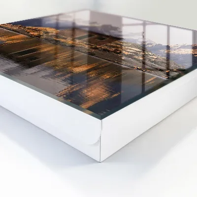 Wall-mounted key box with Mountain peace design