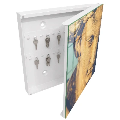 Quiet elegance Wall mounted key box
