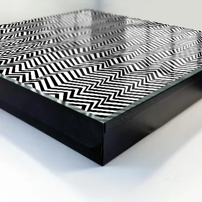 Dynamic zigzags Key cabinet