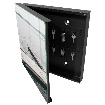Wooden wall-mounted key box with wooden pier design