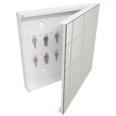 Natural elegance Key cabinet