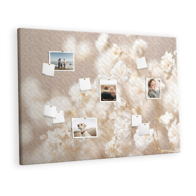 Pin board Little white flowers