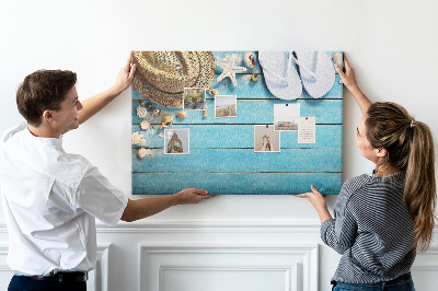 Memo cork board Hat and flip-flops