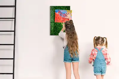 Magnetic dry erase board with leaves hedge design