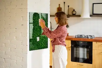 Magnetic dry erase board with leaves hedge design