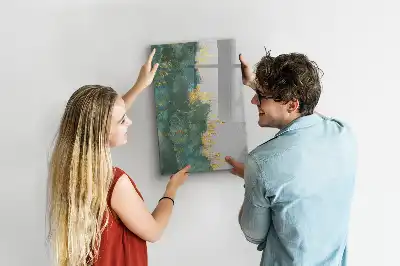 Magnetic writing board with decorative pattern