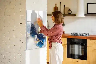 Magnetic writing board in absolute marble finish