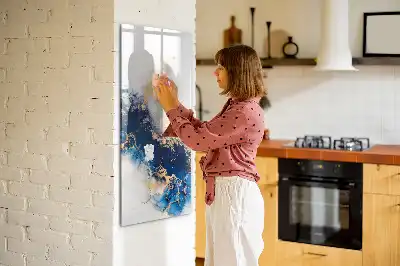 Magnetic writing board in absolute marble finish
