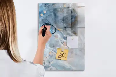 Magnetic writing board with marble pattern
