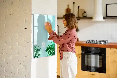 Magnetic writing board with exotic leaves pattern