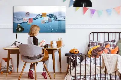 Magnetic marker board with water detail