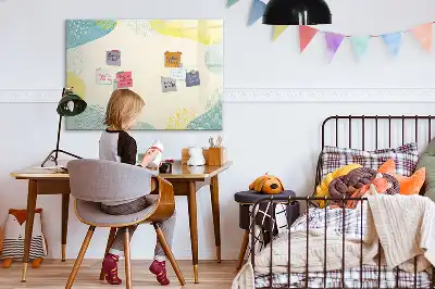 Magnetic marker board with patterned frame
