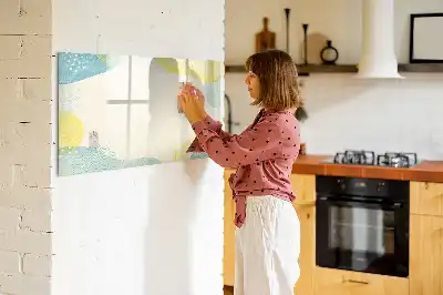 Magnetic marker board with patterned frame