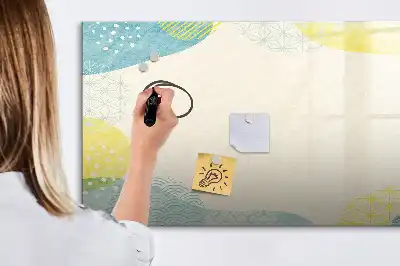 Magnetic marker board with patterned frame