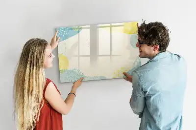 Magnetic marker board with patterned frame