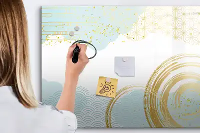 Magnetic marker board with decorative pattern