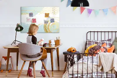 Magnetic marker board with decorative pattern