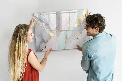 Magnetic marker board with marble pattern